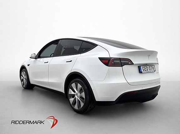 Tesla Model Y 5 of 30