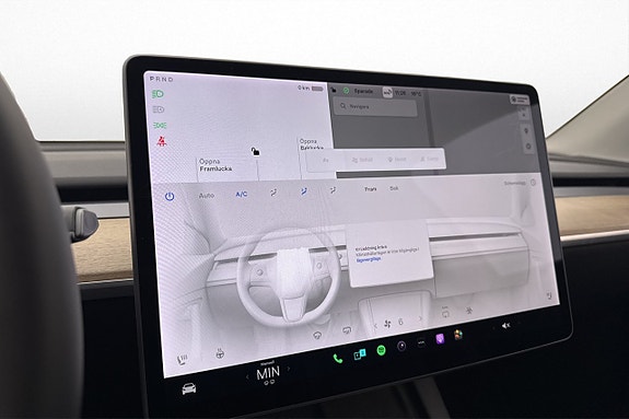 Tesla Model Y 18 of 30