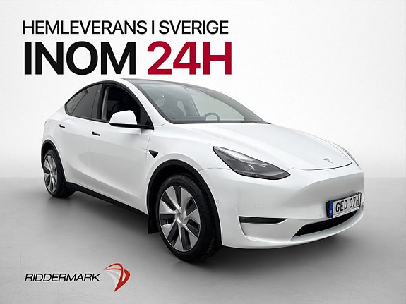 Tesla Model Y 4 of 30