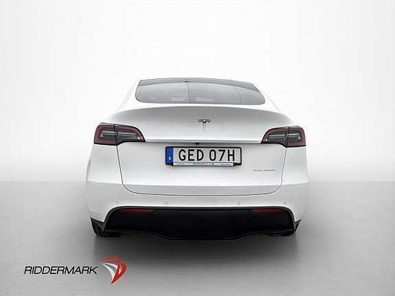 Tesla Model Y 6 of 30