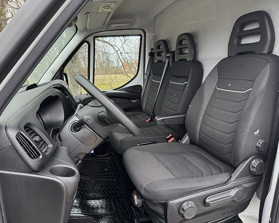 Iveco 35-140 9 of 17