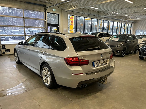 BMW 520d 4 of 5