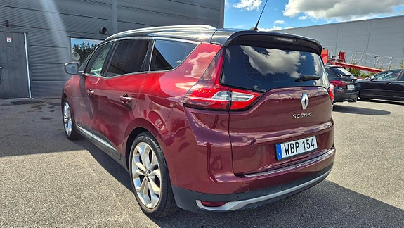 Renault Grand Scenic IV 5 of 5