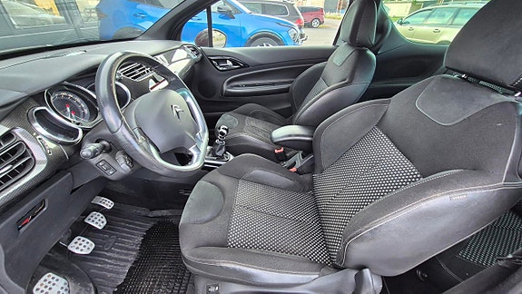 Citroen DS3 7 of 11