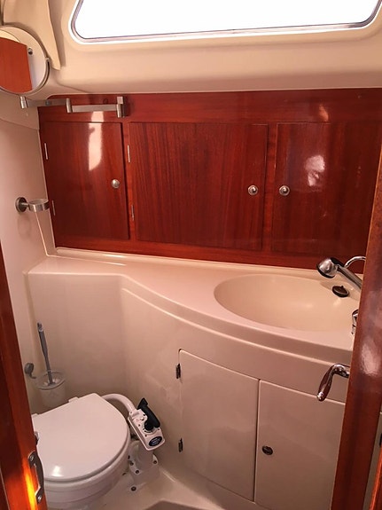 Hanse 371 7 of 8