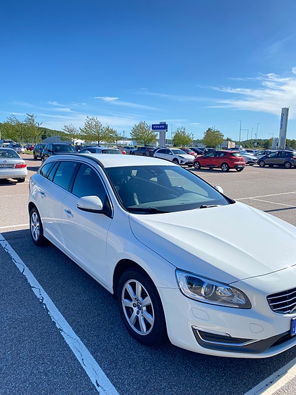 Volvo V60 3 of 6