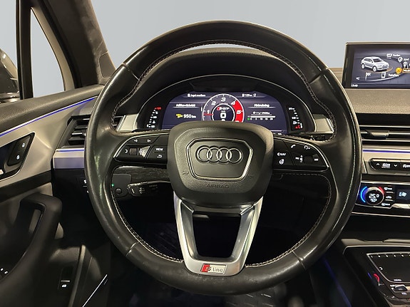 Audi Q7 15 of 23