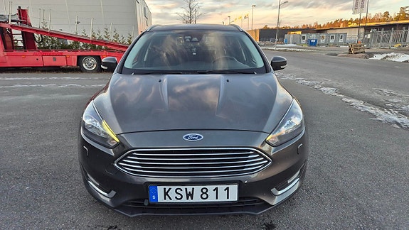 Ford Focus 2 of 5