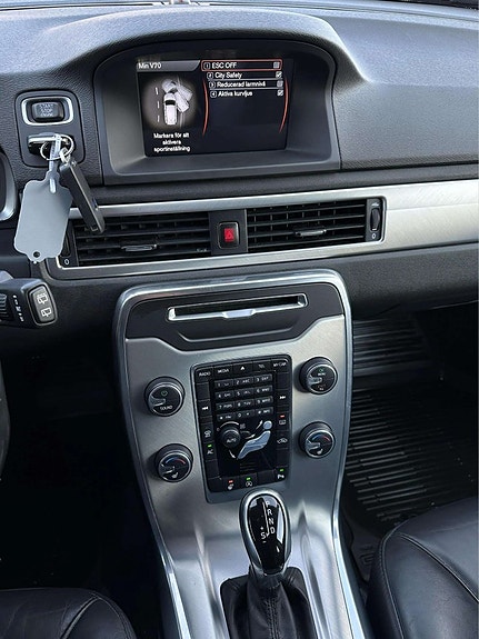 Volvo V70 21 of 30