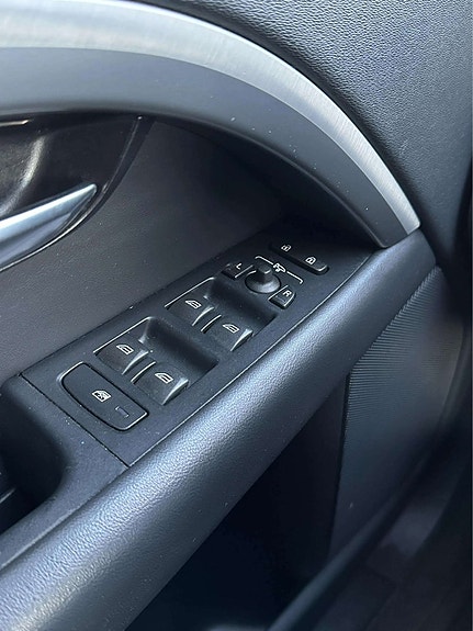 Volvo V70 24 of 30