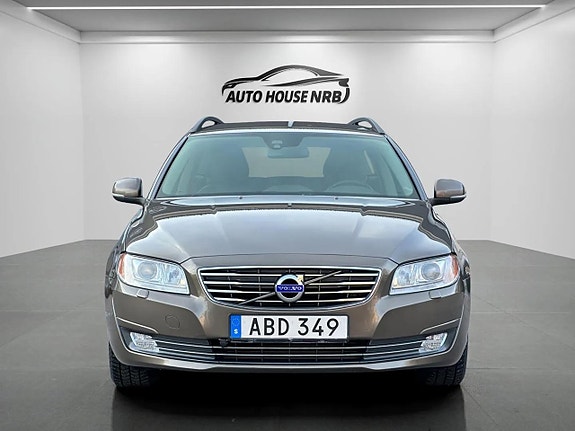 Volvo V70 6 of 30