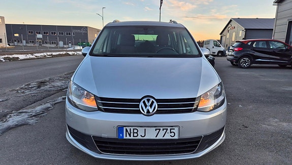 Volkswagen Sharan 3 of 5