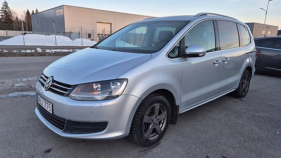 Volkswagen Sharan 2 of 5