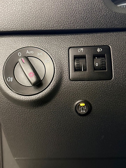 Volkswagen Caddy Maxi 11 of 15