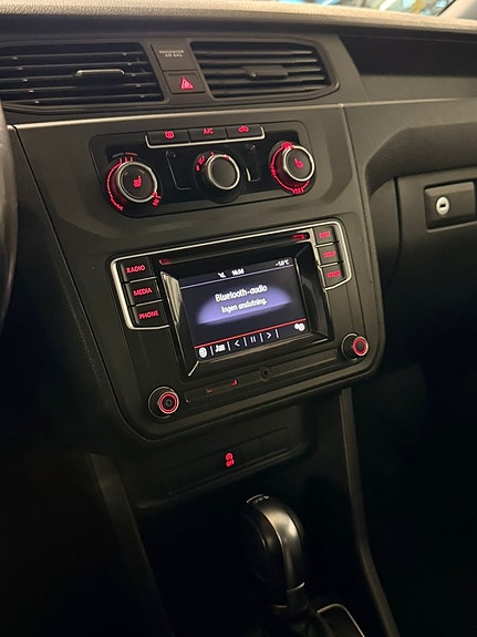 Volkswagen Caddy Maxi 8 of 15