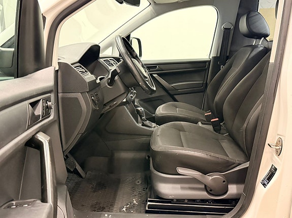 Volkswagen Caddy Maxi 12 of 15