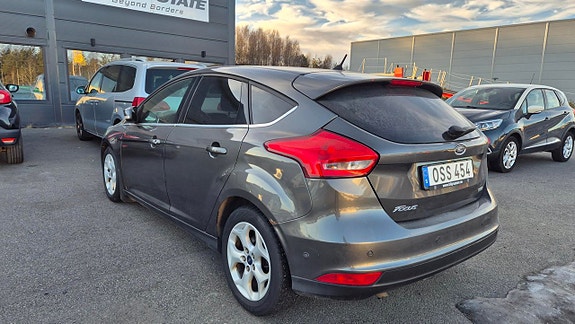 Ford Focus 4 of 5