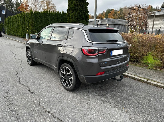Jeep Compass 3 of 4