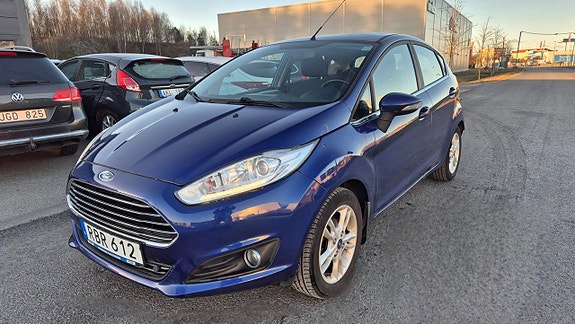 Ford Fiesta 2 of 5