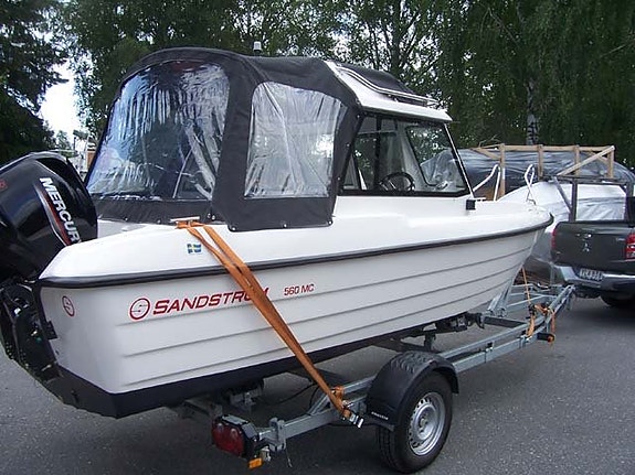 Sandström 560 MC hyttbåt 6 of 12