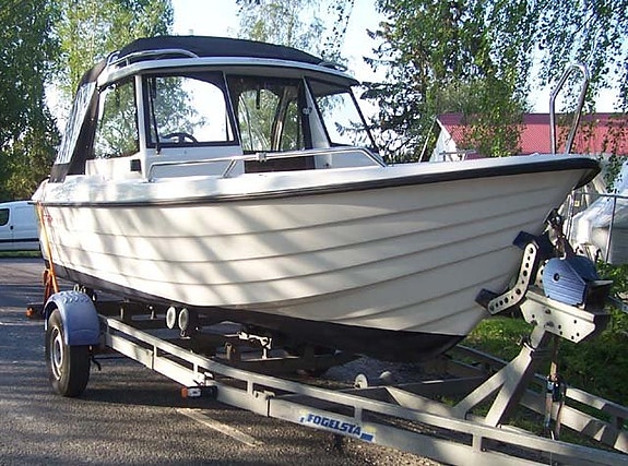 Sandström 560 MC hyttbåt 7 of 12