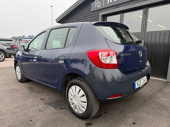 Dacia Sandero 8 of 16