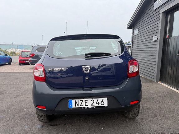 Dacia Sandero 5 of 16