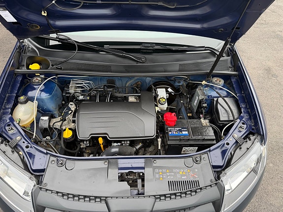 Dacia Sandero 16 of 16