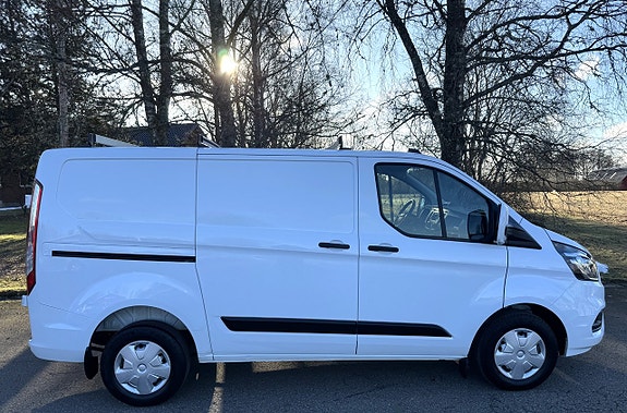 Ford Transit Custom 17 of 19