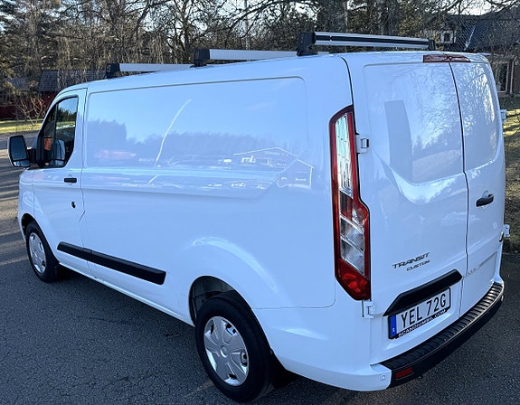 Ford Transit Custom 5 of 5