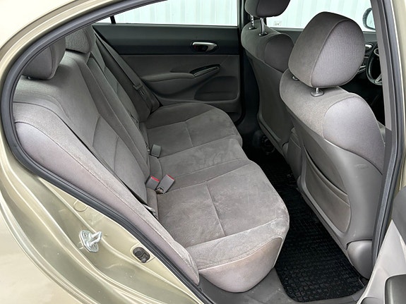 Honda Civic 11 of 16