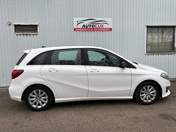 Mercedes-Benz B180 7 of 16