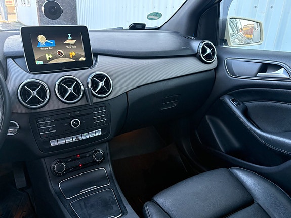 Mercedes-Benz B180 15 of 16
