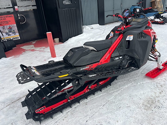 Lynx Shredder RE 3700 850 E-Tec -26 3 of 4