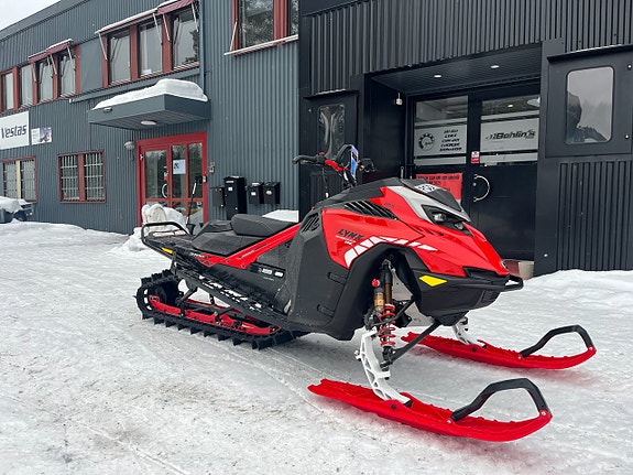 Lynx Shredder RE 3700 850 E-Tec -26 2 of 4