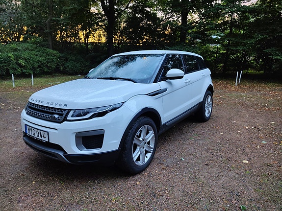 Land Rover Range Rover Evoque 4 of 5