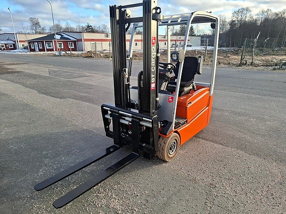 BT Cargo Triplex 4,7m 4 of 11
