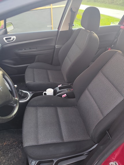 Peugeot 307 SW 3 of 7