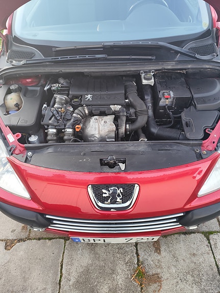 Peugeot 307 SW 4 of 7