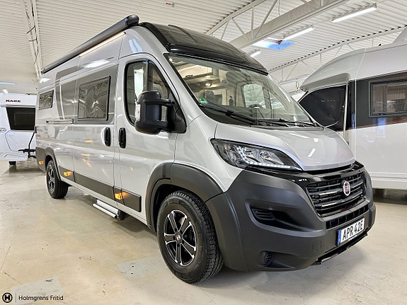 Pössl Summit 640 Prime 330w Solcell 200ah Litium