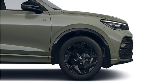 Volkswagen Tiguan 3 of 4