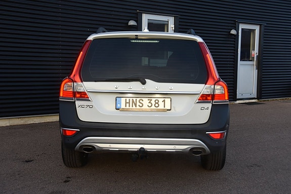 Volvo XC70 5 of 5