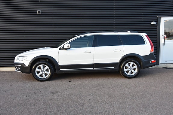 Volvo XC70 3 of 5