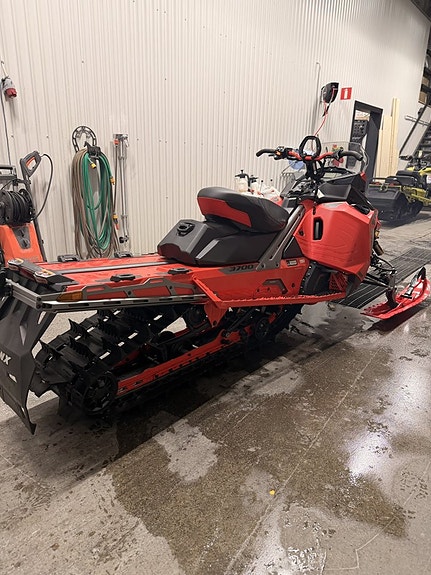Lynx Xterrain RE3700 850 E-TEC Sommarkampanj! 4 of 4