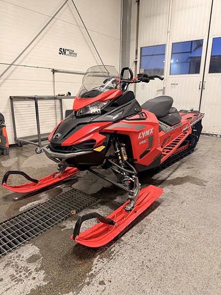 Lynx Xterrain RE3700 850 E-TEC