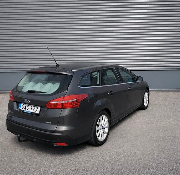 Ford Focus 3 of 5