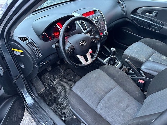 Kia Ceed 4 of 5