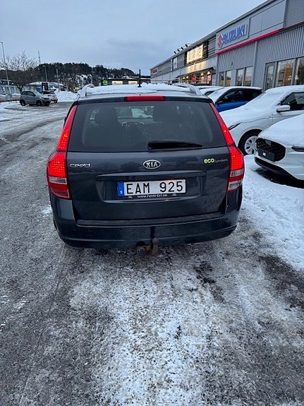 Kia Ceed 3 of 5