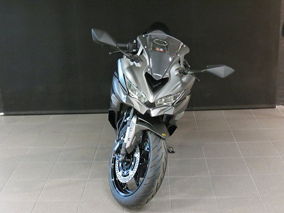 Kawasaki NINJA ZX-4 RR KAMPANJ 3 of 6