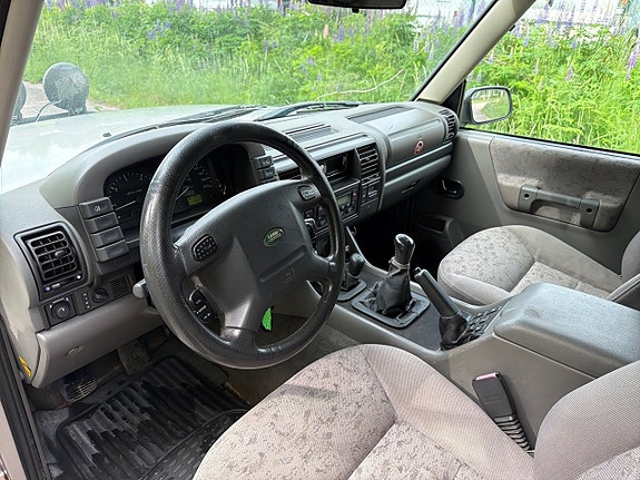 Land Rover Discovery 11 of 27